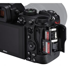 Nikon Z5 + Nikkor Z 24-50mm f/4-6.3-6412
