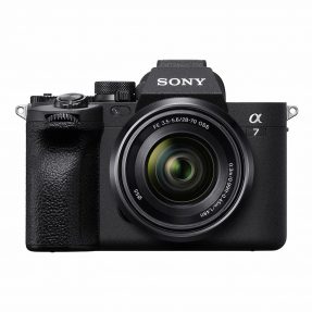 Sony ILCE-7M4 + 28-70mm f/3.5-5.6